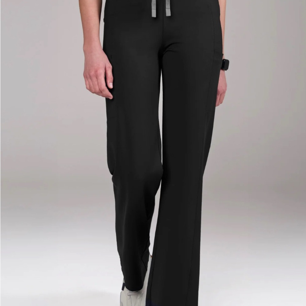 Figs Women's Black Straight Leg Scrub Pants